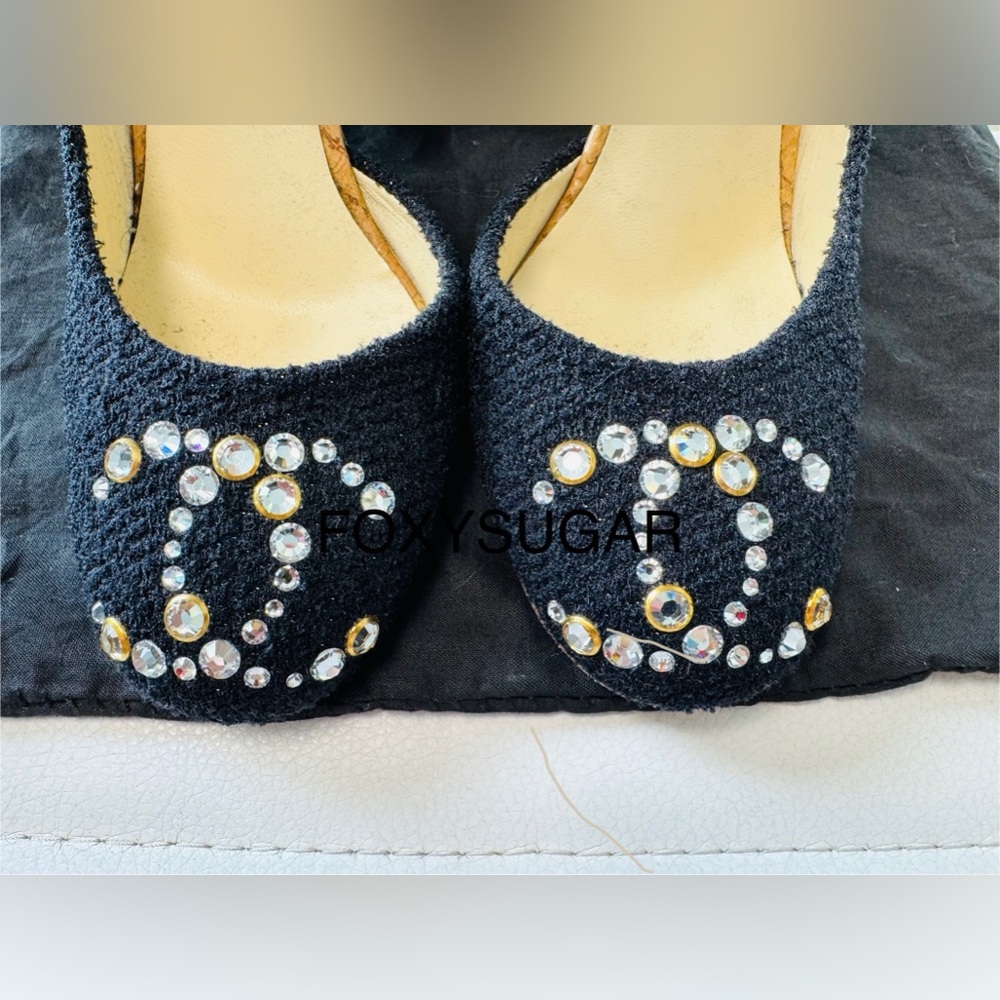 RARE & LIMITED EDITION OF CHANEL TWEED & STONE EMBELLISHED CLASSY PUMPS Size 37